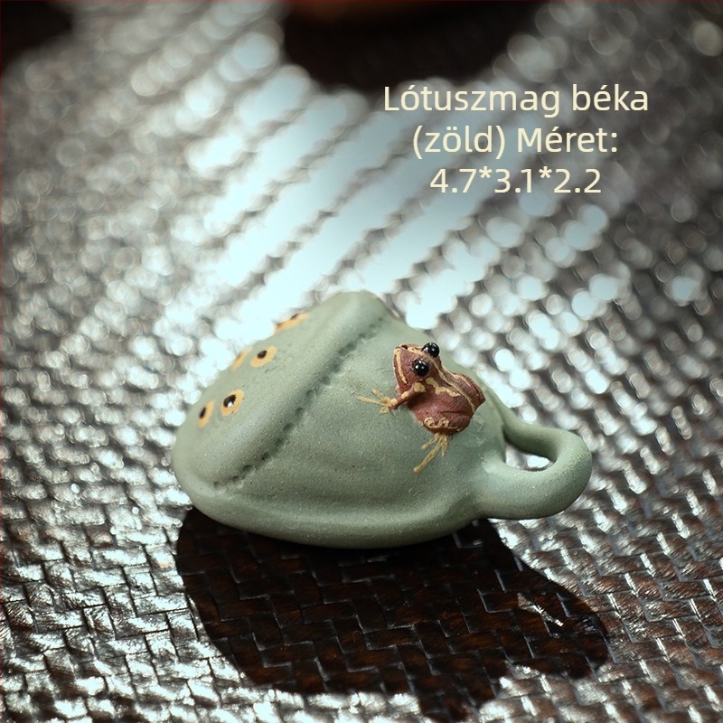 Lila agyagból készült tea-pet vízpermettel, kreatív mini tea-pet, tea-játék és tea asztali dekoráció
