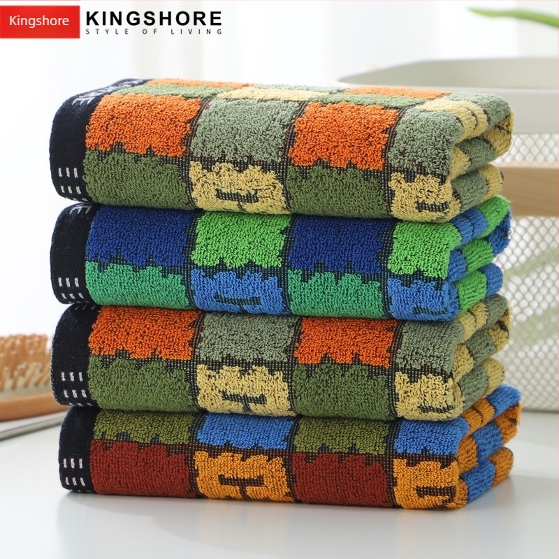 KING SHORE Sátén felületű jacquard törölköző, pamutból, sötét kockás mintával, klasszikus modell, Termékkód 0150