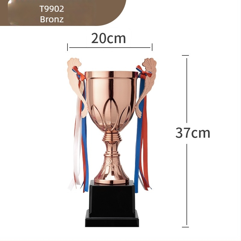Személyre szabott fémtrófeák sporteseményekre gravírozott kosárlabda- és futballmedálokkal, logó a trófeán, minimális rendelés 6 darab