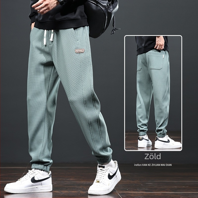 Férfiaknak – lazább szabású cargo jogger nadrág fleece-béléssel, alkalmi viselet tavasszal és ősszel