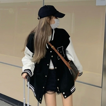 Chanel-stílusú fleeces béléssel ellátott vastag dzseki-kardigán nőknek, 2022 őszi-téli szezon, koreai casual, niche stílus, baseball-stílus