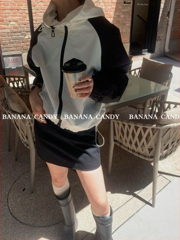 Banana Candy kapucnis sportos dzseki színblokkokkal