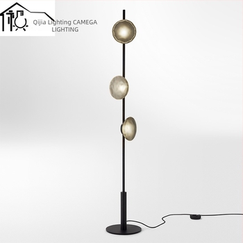 LD-019 háromfejű állólámpa, vas test, LED, 220V – modern nappali dekor