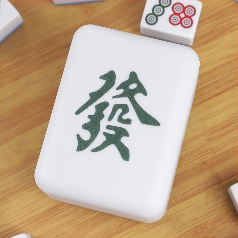 Fortune Mahjong éjjeli lámpa — lágy fény a szem védelméért, hangulatos világítás, kompakt asztali lámpa beépített akkumulátorral
