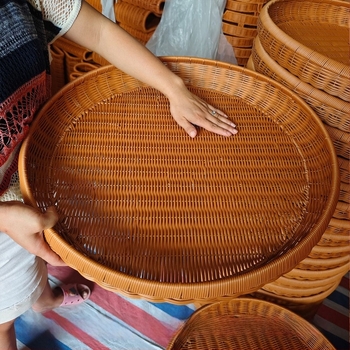Kézzel szőtt kör alakú szárítókosár imitált rattan bevonattal – sokoldalú tároló tál kenyér, gőzölt zsemle, paprika és szárított termékek számára