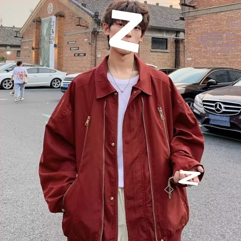 Denim bomber dzseki rever gallérral és cipzárral, lazán szabott női modell, őszi városi casual stílus