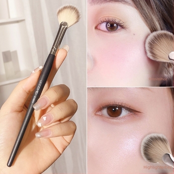 GECOMO pirosító és highlighter ecset, puha szálak, por nem szív fel, könnyű felvitel, kezdőknek szóló sminkeszköz