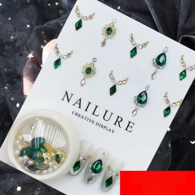 Emerald zöld vízcsepp alakú strasszok körömdíszítő készlet, palota retro stílus, különböző formák