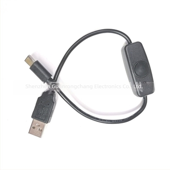 Raspberry Pi 4B tápegység kapcsolóval és USB‑A– USB‑C adapterkábellel LED-es jelzőfénnyel