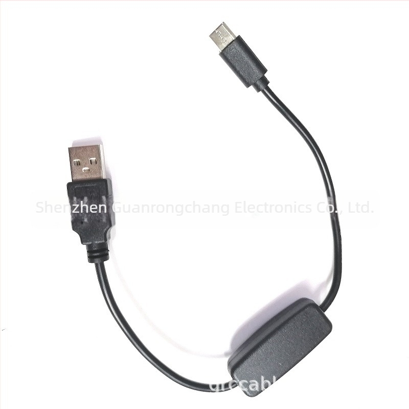 Raspberry Pi 4B tápegység kapcsolóval és USB‑A– USB‑C adapterkábellel LED-es jelzőfénnyel