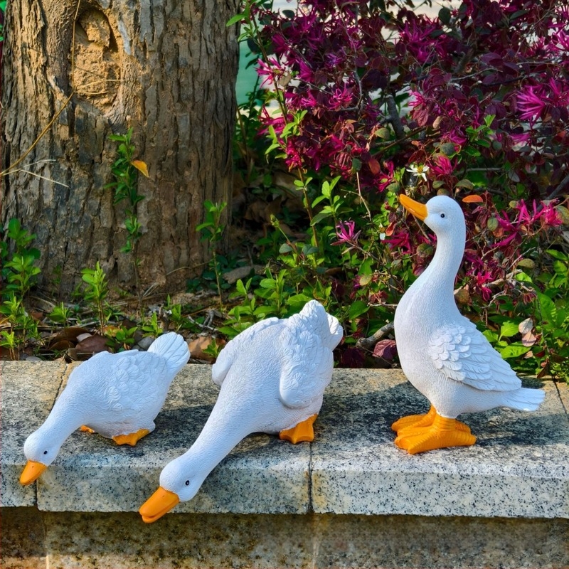 Műgyanta kacsa szobor akváriumhoz, kerthez és kültéri tájépítéshez