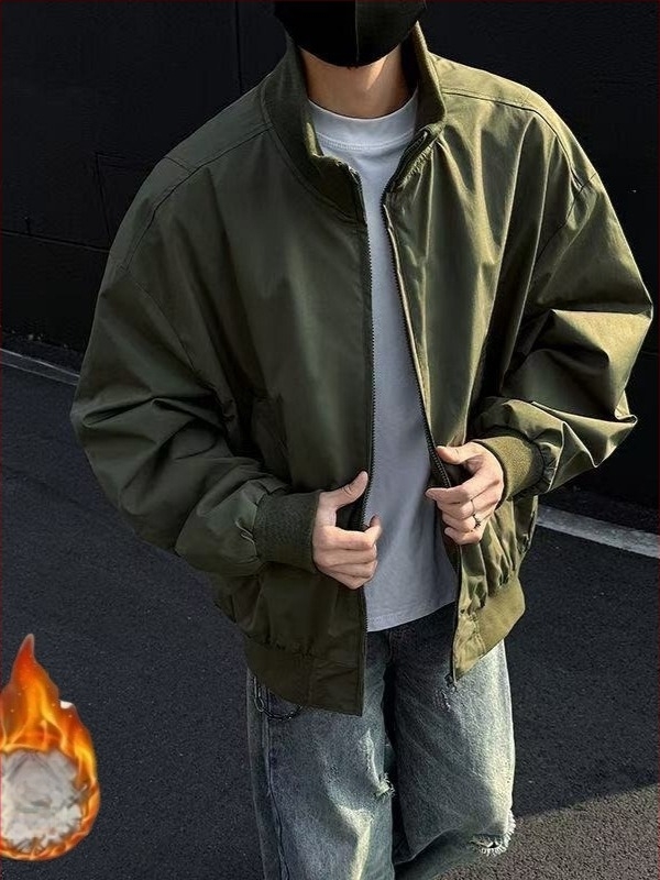 Zöld téli férfi bomberdzseki, amerikai stílusú, rövid fazon, laza szabás, cipzárral, poliészter keverék