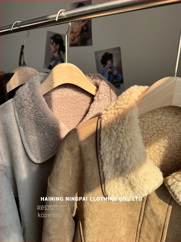 Női reverszibilis kabát juhbőrrel és shearling szőrrel – 100% gyapjú