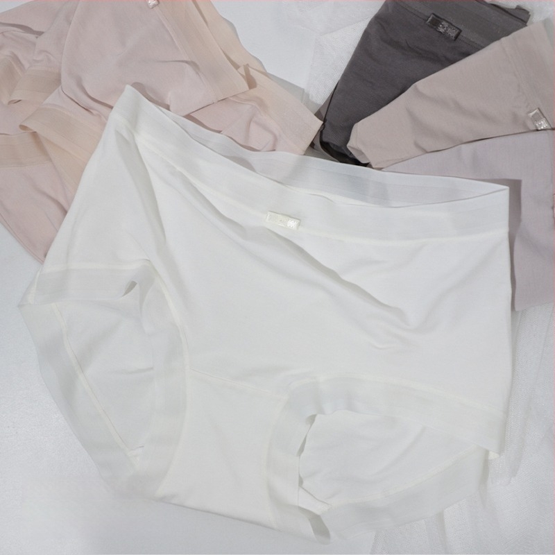 Mulberry selyemből készült női fehérnemű, ultra-finom 80S, magas selyemtartalom, középmagas derekú, lélegző és kényelmes