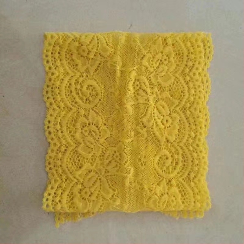 15 cm széles, puha elasztikus csipke szegély, több színű, ruhákhoz