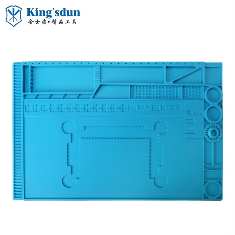 Kingsshield KS-630018 Magas hőmérsékletnek ellenálló szilikon szigetelő párna mobiltelefon-karbantartáshoz és hegesztéshez, csúszásmentes munkafelület 45×30 cm