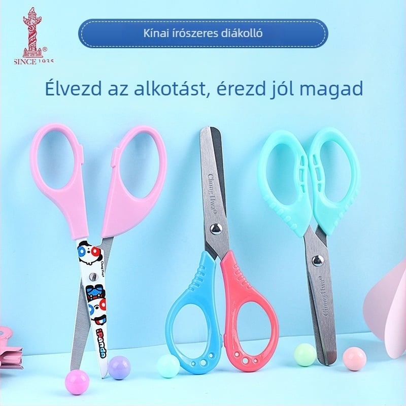 Gyerekeknek készült olló kerek heggyel, műanyag fogantyúval, rozsdamentes acél pengékkel