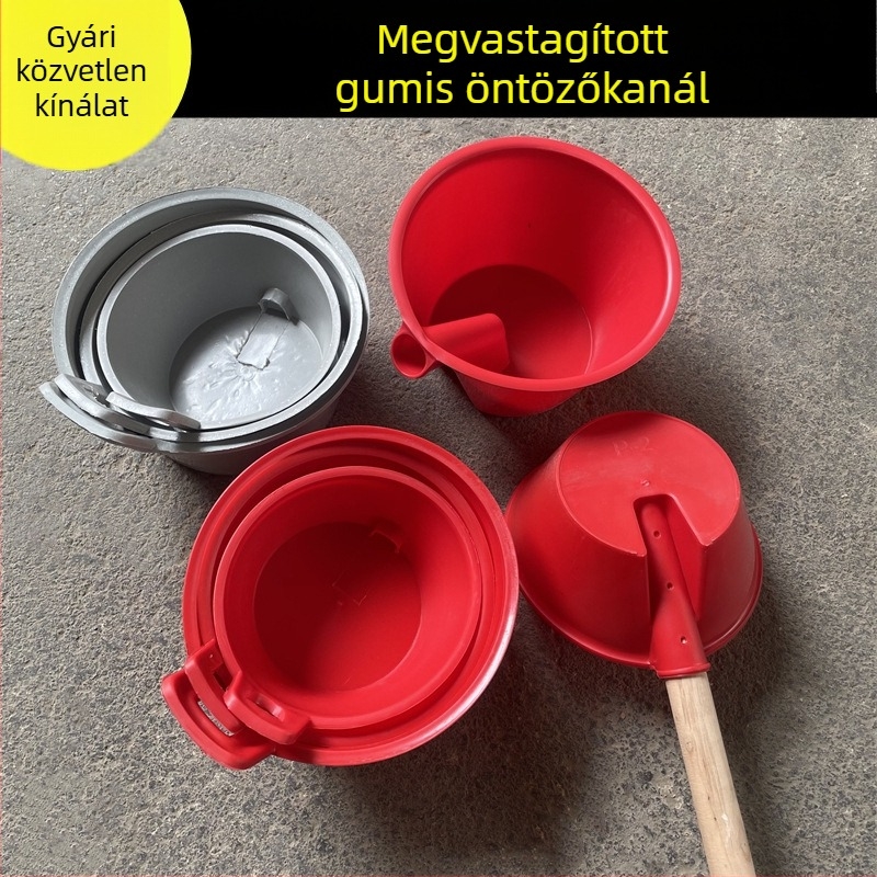 Hosszú nyelű műanyag öntözőkanál a növények öntözéséhez