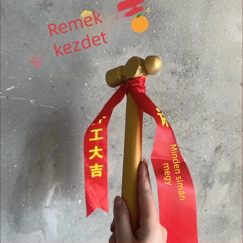 Házavató ünnepi dekorációs készlet: tartalmaz arany kalapácsot, asztalterítőt, bannert, szalagot és gömbfejű kalapácsot