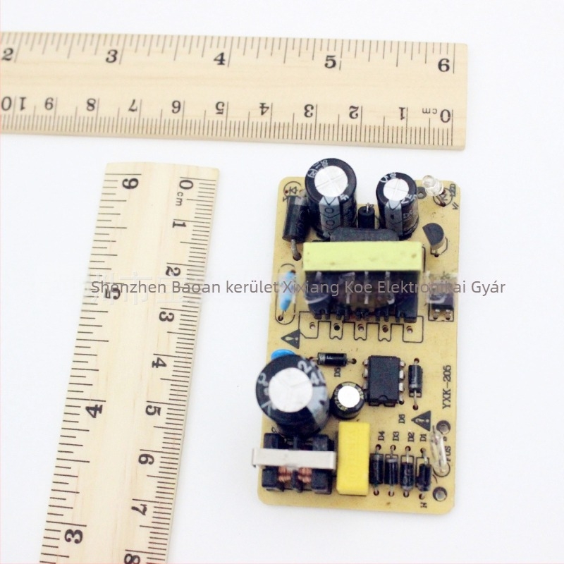 5V 3A LED-szalag tápegység – asztali kapcsolóüzemű