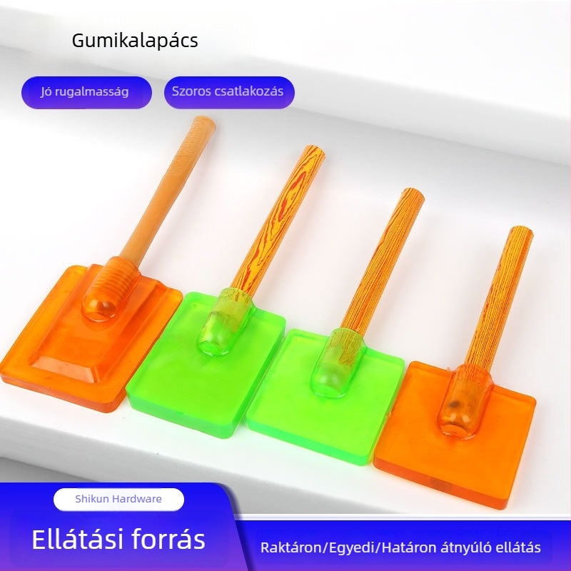 Gumi kalapács fa fogantyúval csempézéshez és kőműves munkákhoz