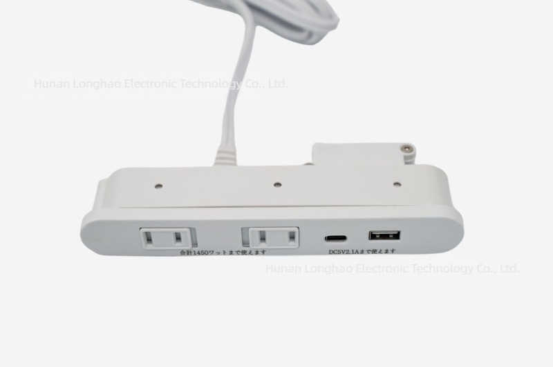 Japán szabvány szerinti beépített bútorokba tervezett USB-elosztó, porálló, PSE tanúsítvánnyal