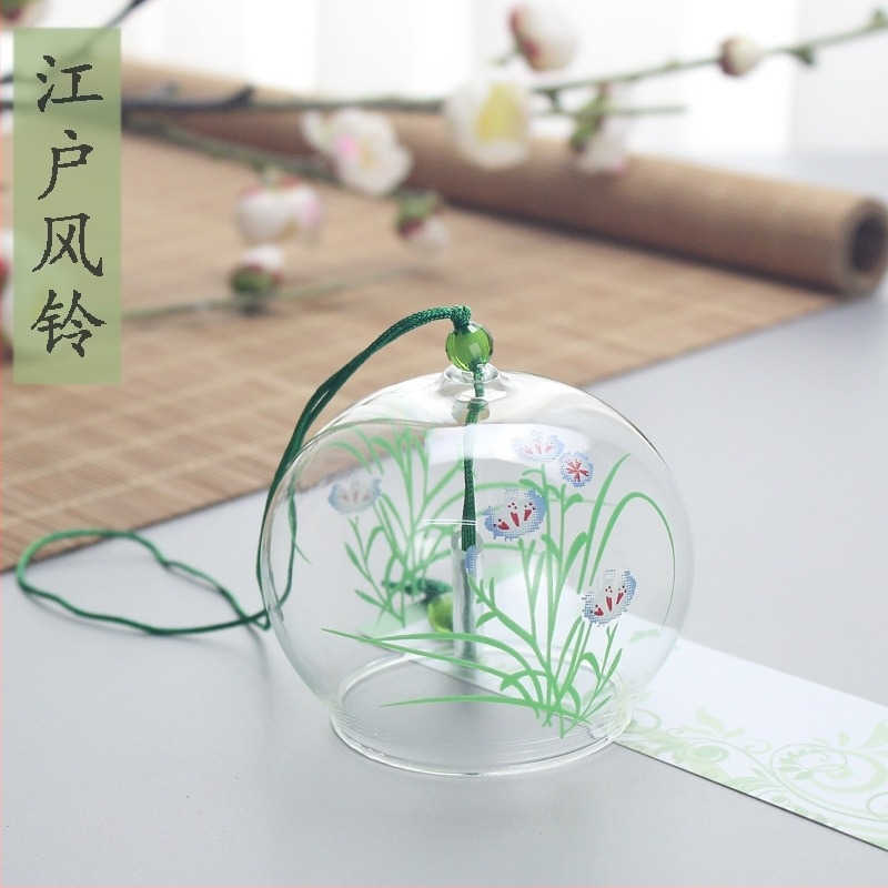 Minimalista vidéki stílusú szélcsengő kristályüveggel készült medállal, európai–japán stílus, orchidea és fű motívum
