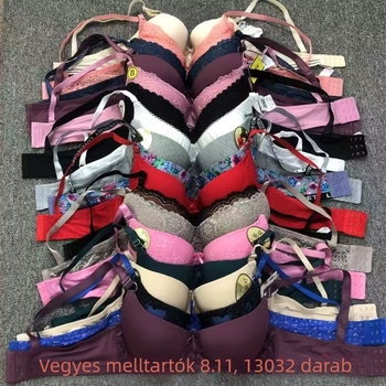 Plusz méretű melltartó memóriahabos kosarakkal, pamut bélés, nejlon anyag, állítható pántok, hátul négy sor kapocs