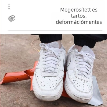 Teljes acél lapát fa nyéllel; négyzetes, sík és kerek fejű változatok építéshez és mezőgazdaságban; fej szélessége 20 cm, tömege 458–905 g.