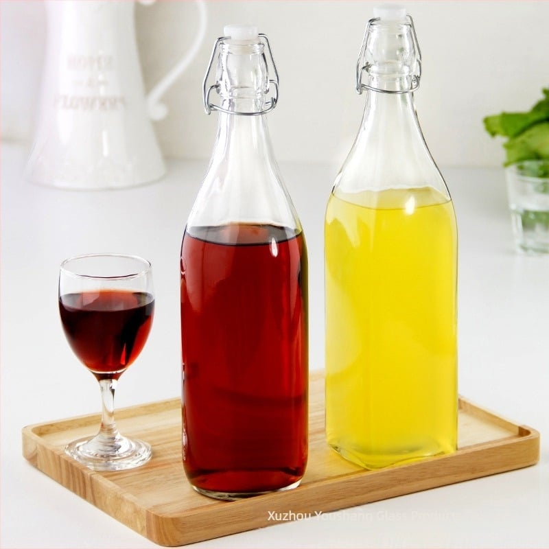 Snap-fedelésű üvegből készült enzimüveg, 250 ml; Tömített borosüveg gyümölcsborhoz / vörösborhoz, 500 ml; Olívaolaj üveg 1000 ml; Italos üveg.