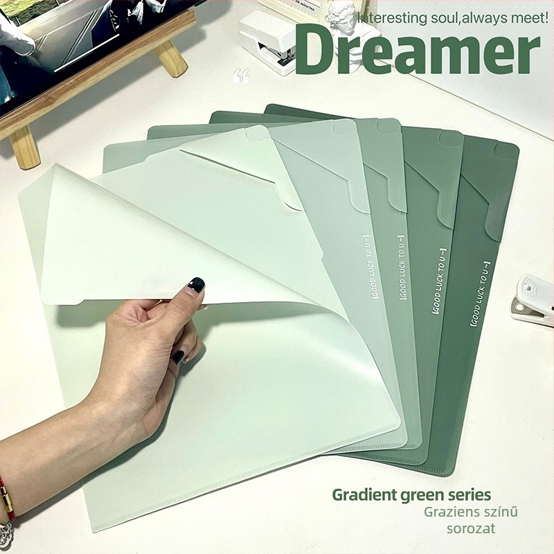 Diákok számára készült L-alakú gradient színű mappa, A4 méret, vastag védő panellel, testreszabható