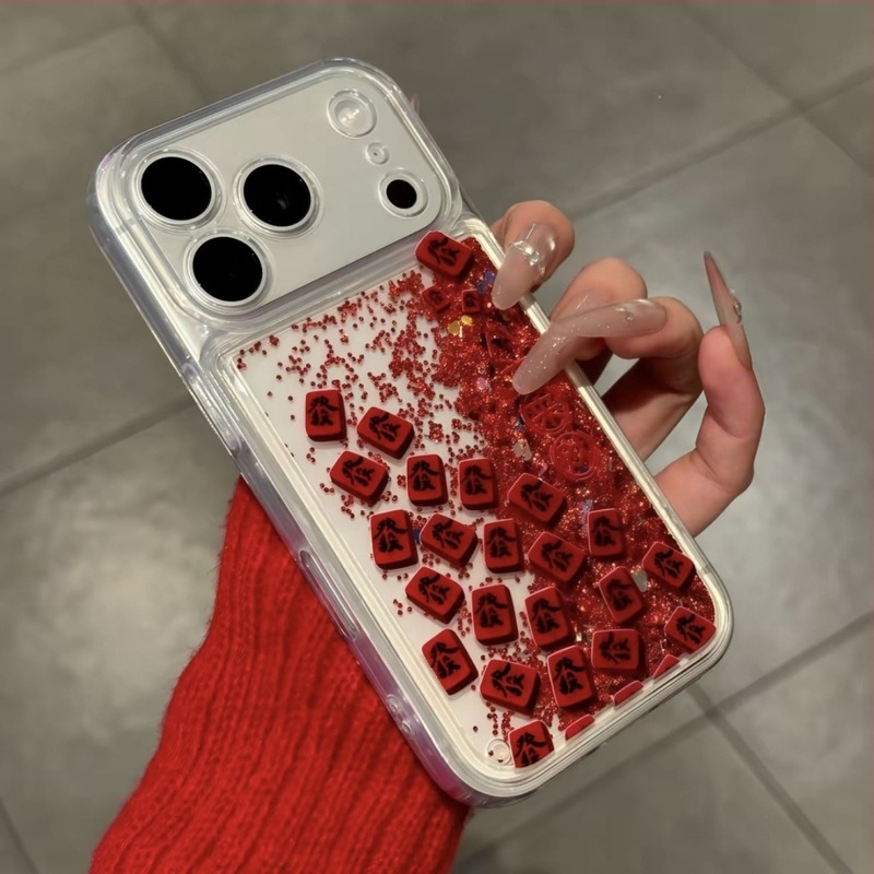 Újév témájú vörös‑arany folyékony homok glitter Mahjong mintás tok, kompatibilis iPhone 17, iPhone 16/15 Pro, karkötő-stílusú iPhone 14-hez, népszerű iPhone 13 modellhez