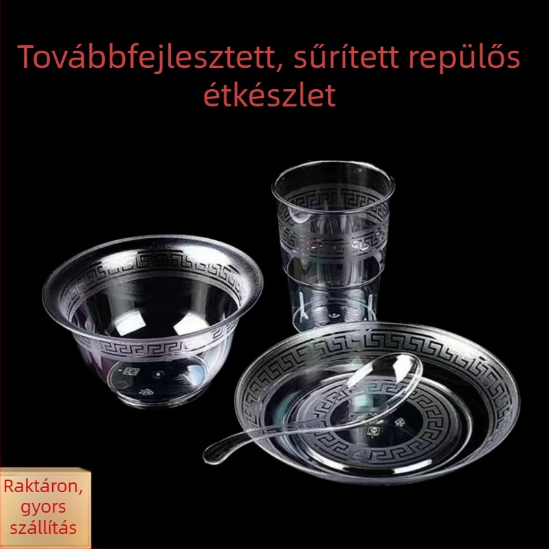 Egyszer használható négy darabos étkészlet kristálytiszta tálakkal, tányérokkal, poharakkal és kanalakkal; átlátszó, egyedi csomagolású, élelmiszerbiztonsági minőség.