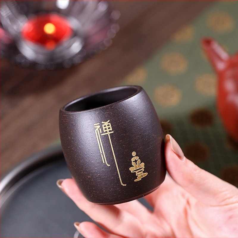 Yixing lila agyag teáscsésze, zen-stílusú arany részletekkel, hordozható személyes utazóteáscsésze gravírással, modell 7094, nemzeti trend