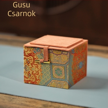 Ajándékdoboz lila agyag teáskanna és porcelán teáskészlethez, fedeles csészével és gaiwan-nal, ékszerdoboz