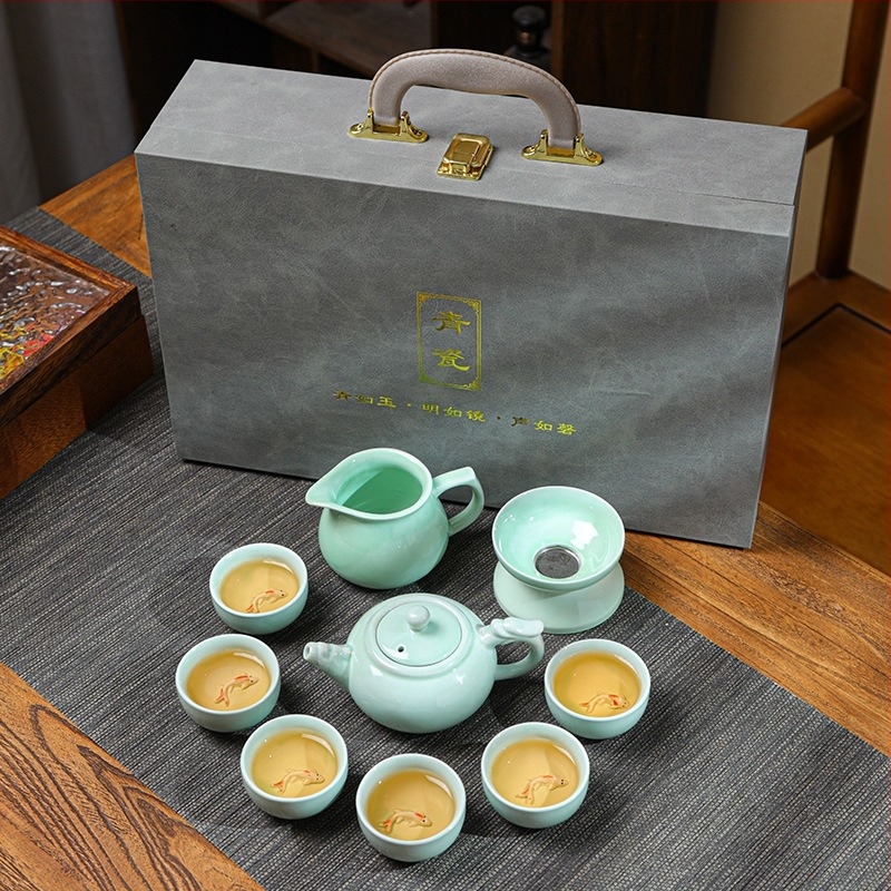 Celadon porcelán teáskészlet halmotívummal, 6 személyes, hordozható, ajándékdobozban