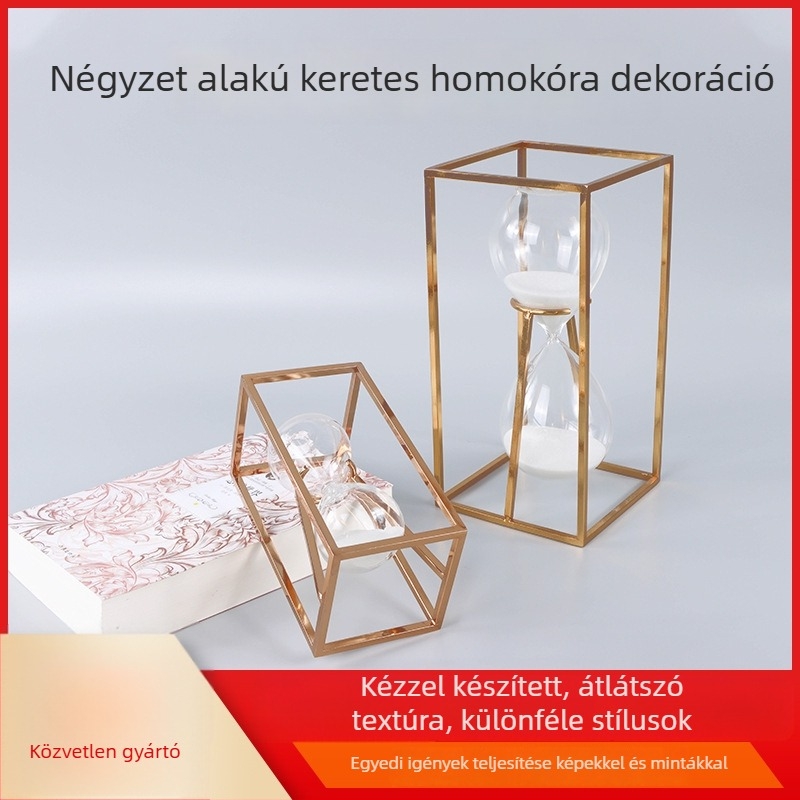 Négyzet alakú keretben lévő homokóra, retro stílus, modern minimalistikus dizájn, íróasztali dekoráció és otthoni dísz