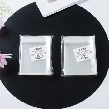 Pocket Romance: kerek kártya védő tasak, önzáró, 62×62 mm, 12 µm vastagság