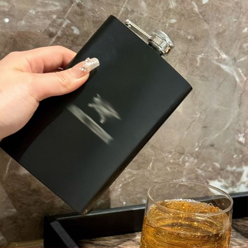 SZN Bone Bird rozsdamentes acél flakon, hordozható kültéri, kompakt borosüveg