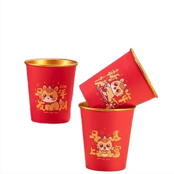2026 ló éve – otthoni használatra szánt, vastagabb, hőálló papírpohár aranyfóliával, 201–300 ml
