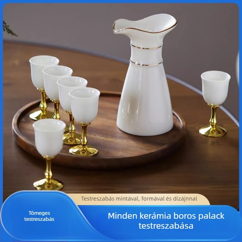 Porcelán bárkészlet egy kannával és két pohárral