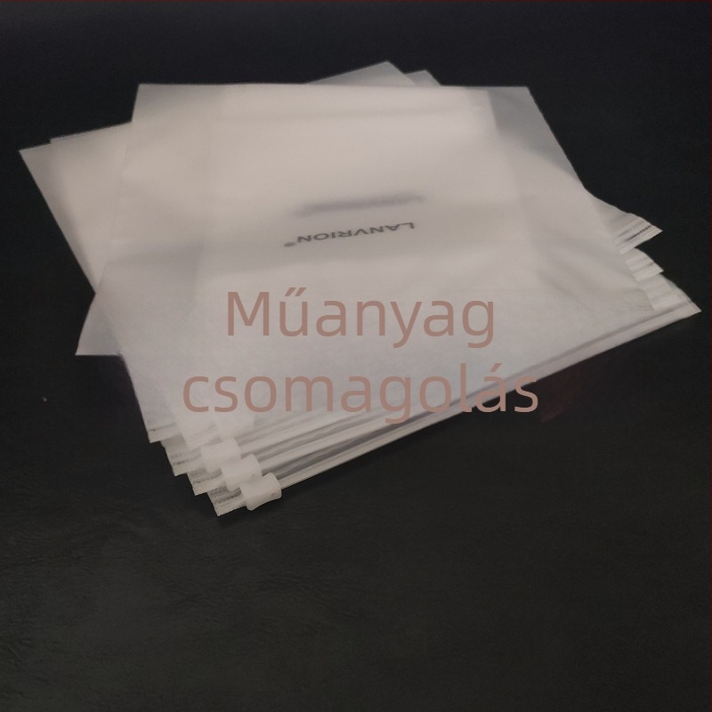 CPE matt felületű cipzáras tasak bone bag, ruházat, zoknik és ékszerek számára; önzáró csomagolás, testreszabható méret