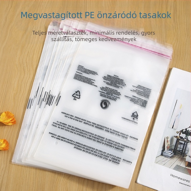 Készleten: átlátszó, figyelmeztető szöveggel ellátott puha műanyag öntapadós tasak ruházati csomagoláshoz 40x55