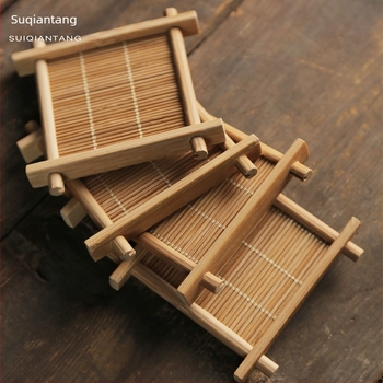 Sui Qiantang bambusz teás pohár alátét – négyszögletes hálós mintázat, bambusz szövés, 70×70 mm, japán stílus