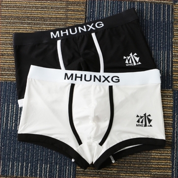 Férfi Ice Silk boxeralsó, lélegző nyári viselet, alacsony derék, divatos dizájn