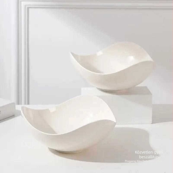 Nappaliba készített fém gyümölcstál, minimalist stílusú snack- és aszalt gyümölcsök tálja