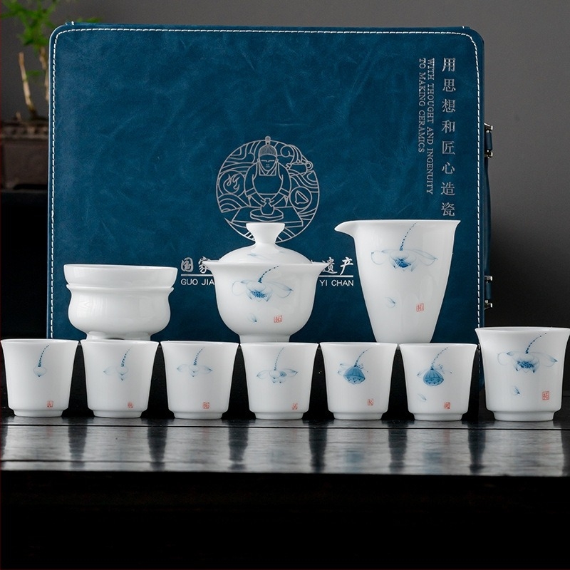 Kézzel festett porcelán gaiwan, jég-nefrit hatású, három darabos Gongfu tea készlet, Dehua porcelán, Guochao stílus.