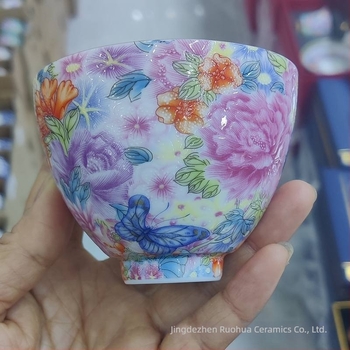 Jingdezhen kerámia teáscsésze harang motívummal, nagy kapacitású, pasztell zománc bevonattal