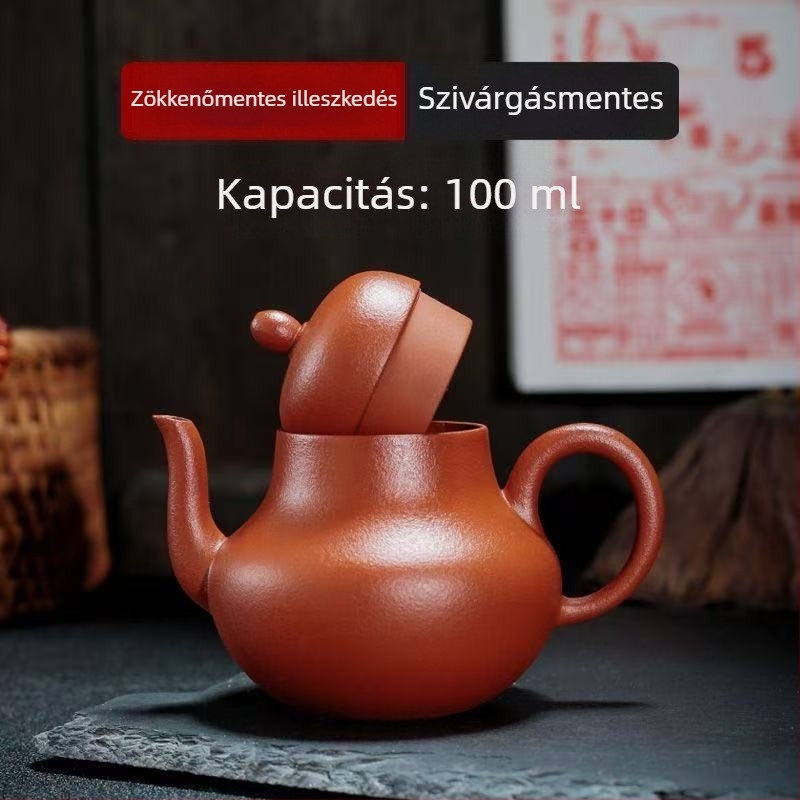 Kis teáskanna lila homokos agyagból, félig kézzel készített, otthoni Kung Fu teáskészlet