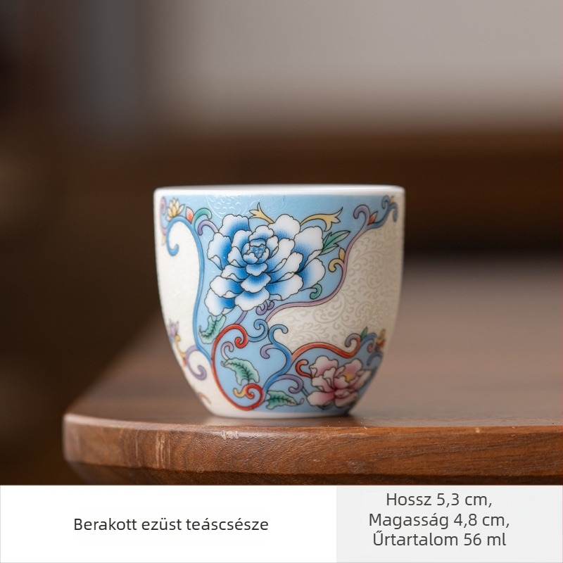 Gongfu teáscsésze porcelánból filigrán ezüst peónia motívummal – kézzel készített, elegáns egyetlen teáscsésze